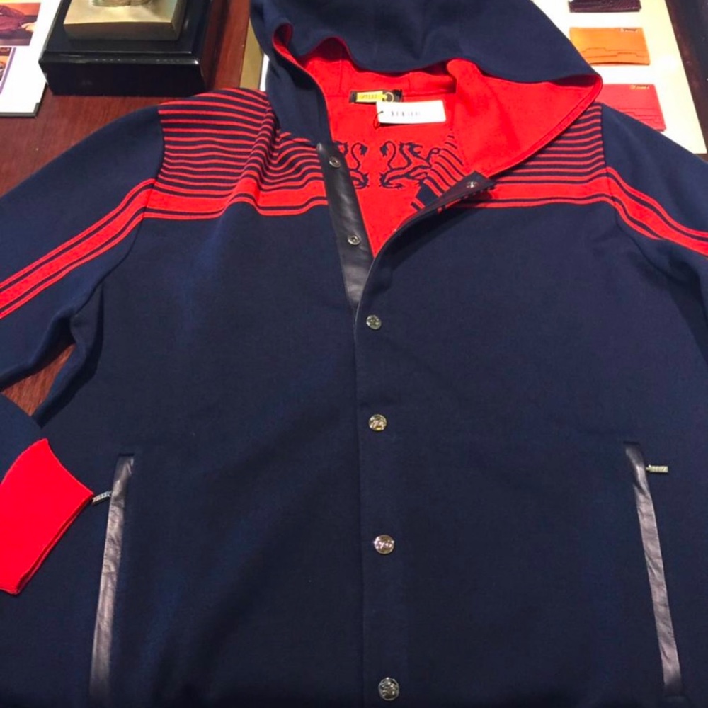 🌺🌺 NWT ZILLI SPORT JOGGING SUIT only top